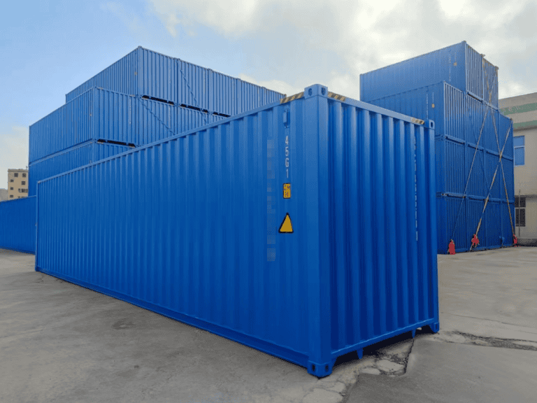 High-quality blue shipping containers at China Vast Logistics for global freight and supply chain solutions.